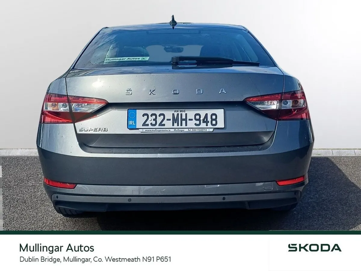 Skoda Superb Saloon, Diesel, 2023, Grey