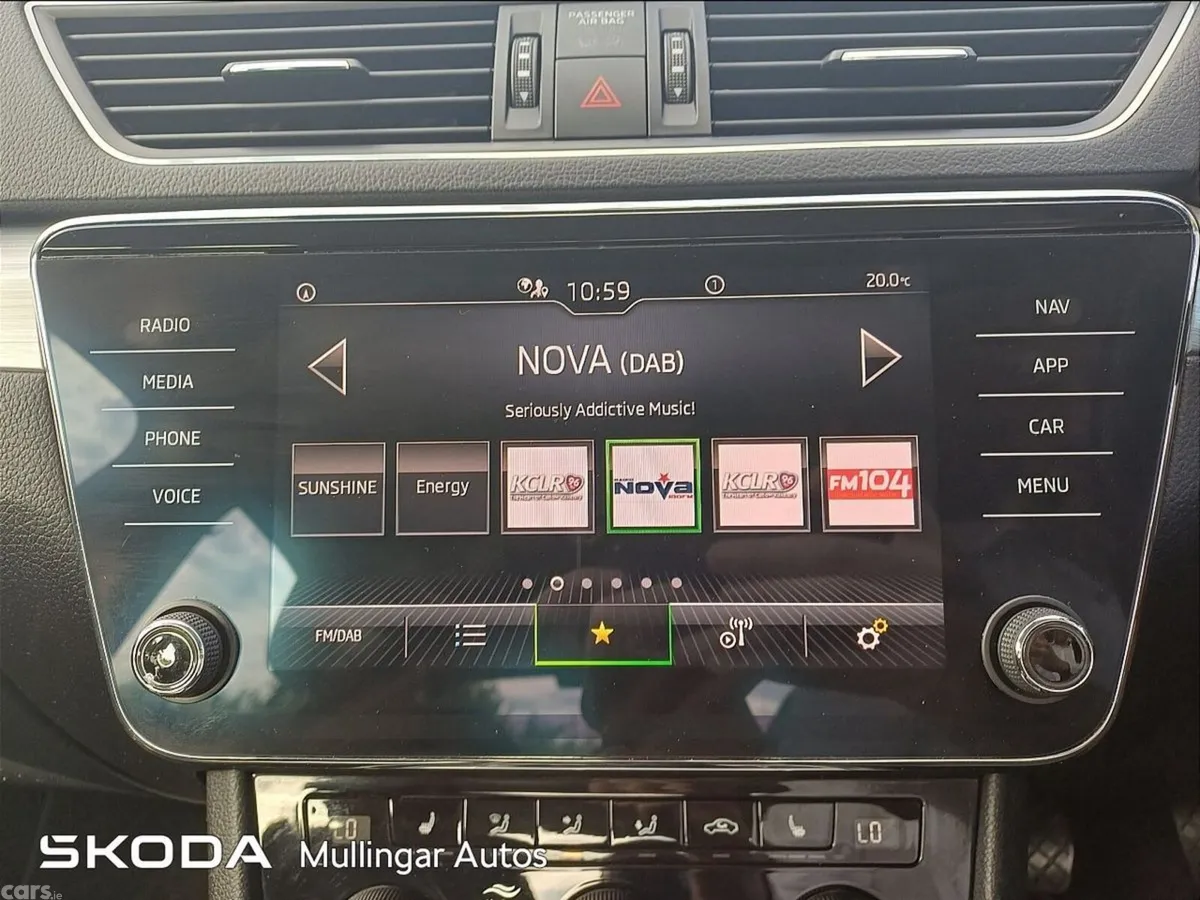 Skoda Superb Saloon, Diesel, 2023, Grey