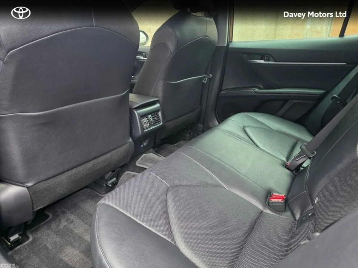 Toyota Camry Saloon, Petrol Hybrid, 2023, Black