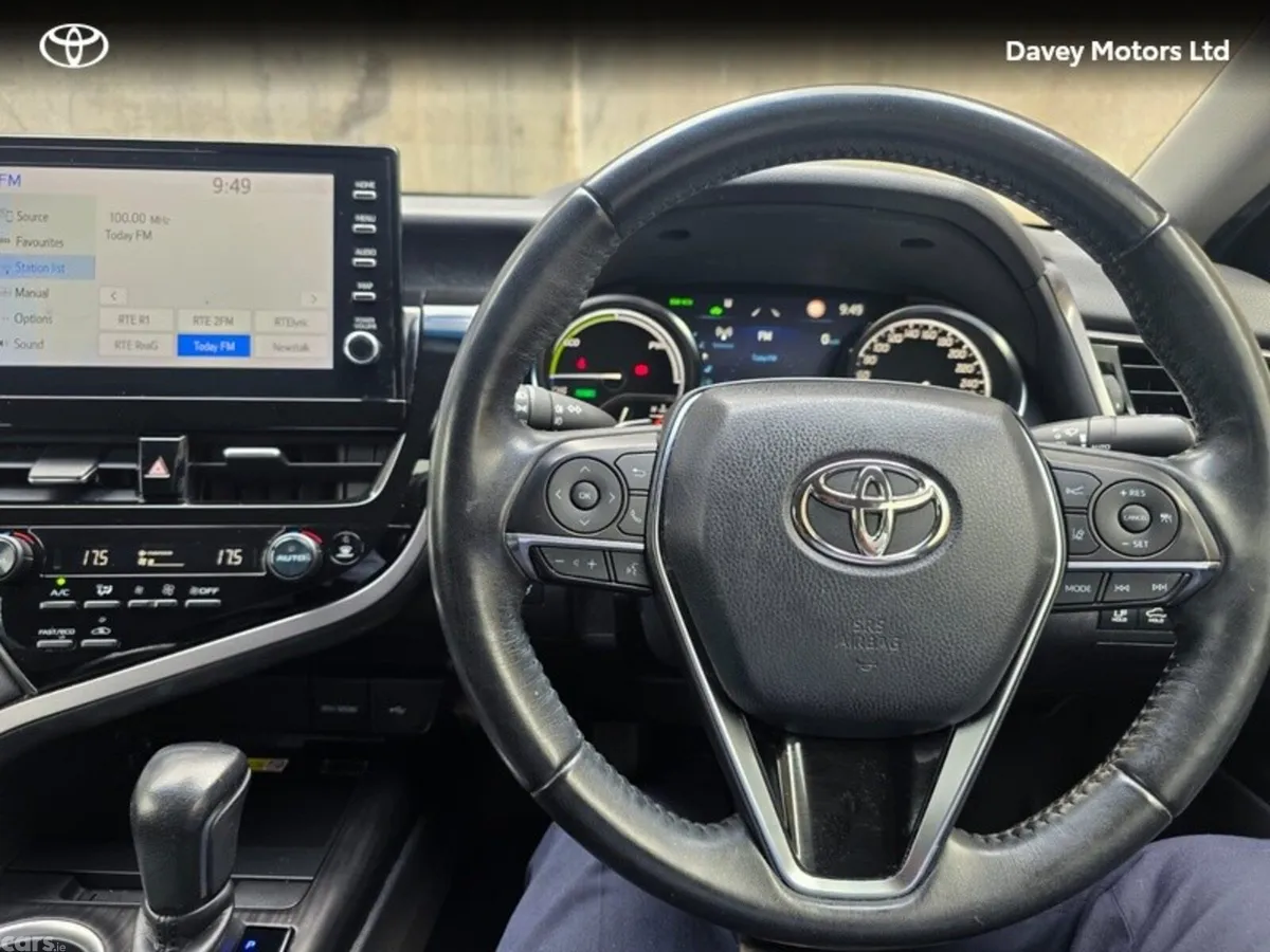 Toyota Camry Saloon, Petrol Hybrid, 2023, Black