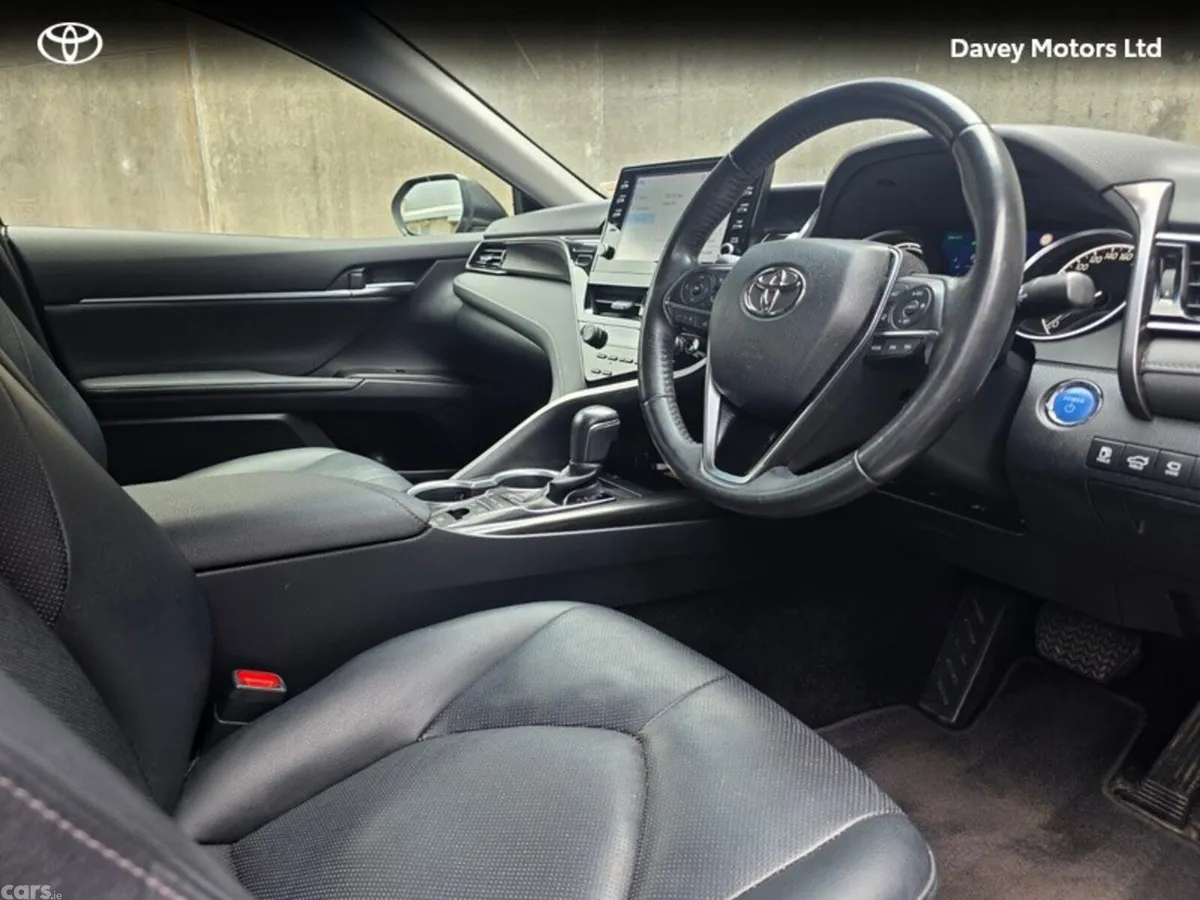 Toyota Camry Saloon, Petrol Hybrid, 2023, Black