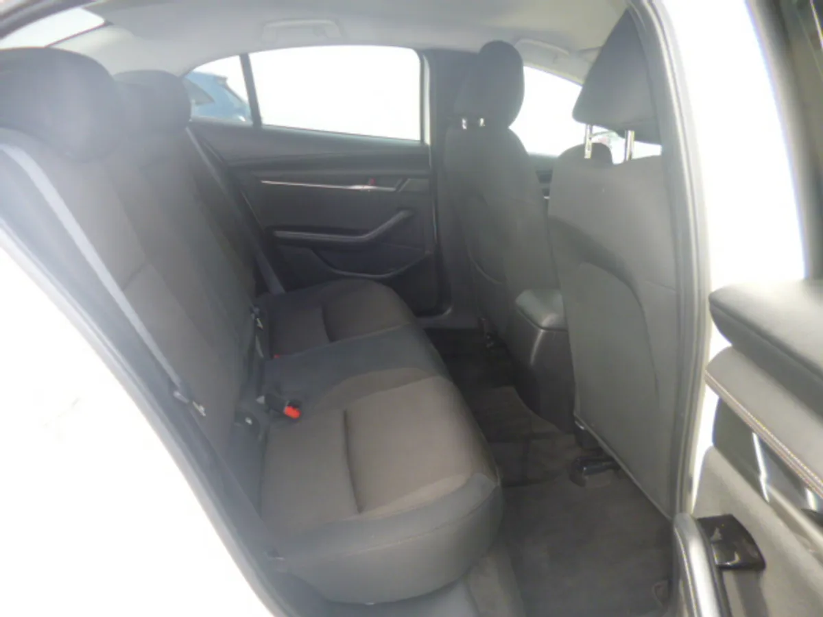 Mazda Mazda3 Saloon, Diesel, 2020, White