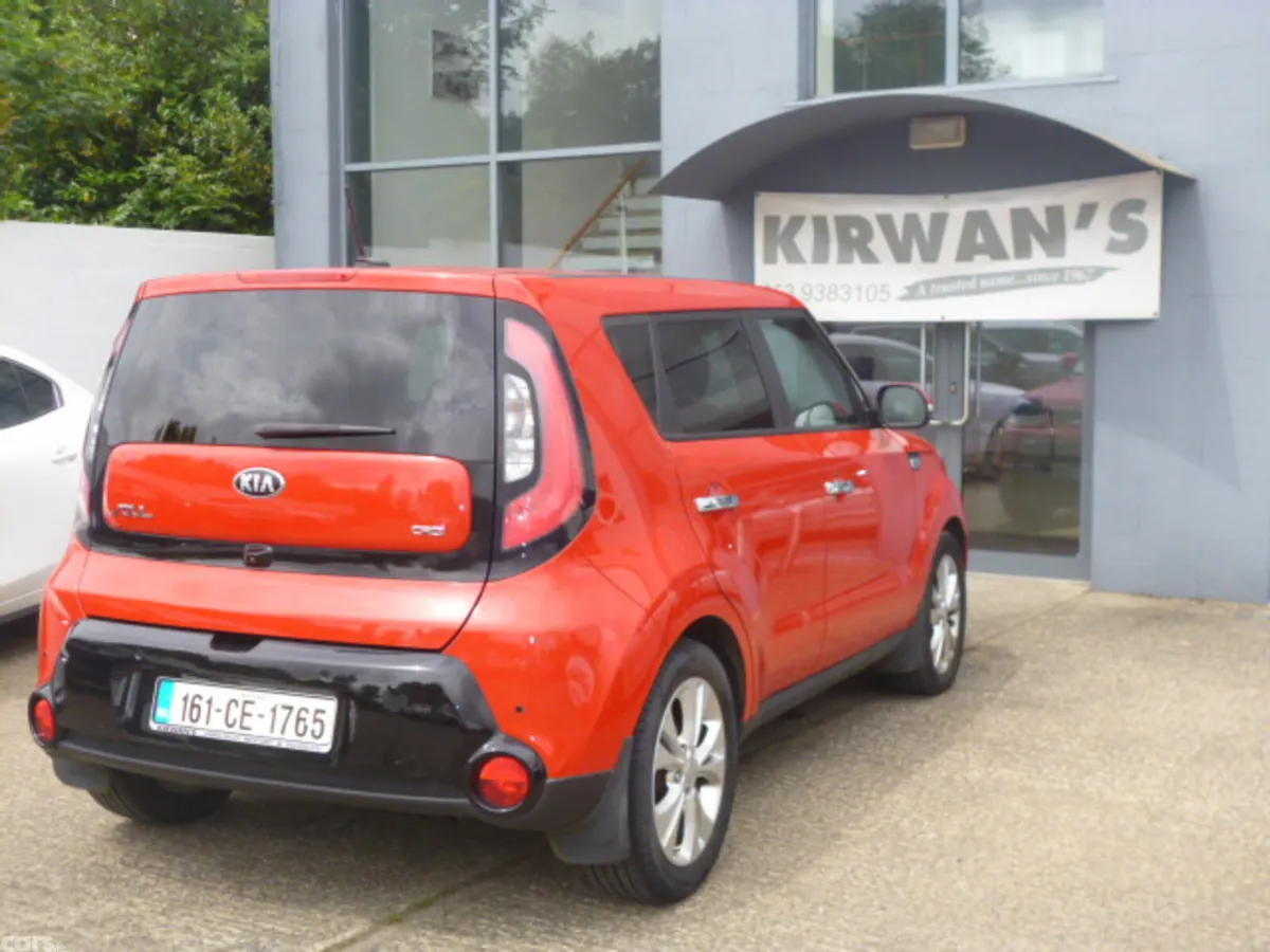 Kia Soul Hatchback, Diesel, 2016, Red