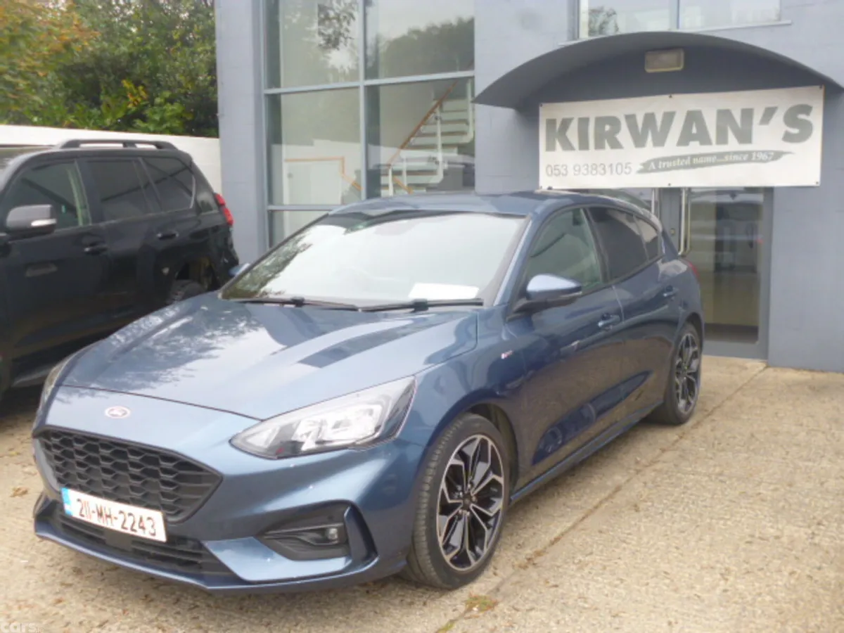 Ford Focus Hatchback, Petrol Hybrid, 2021, Blue