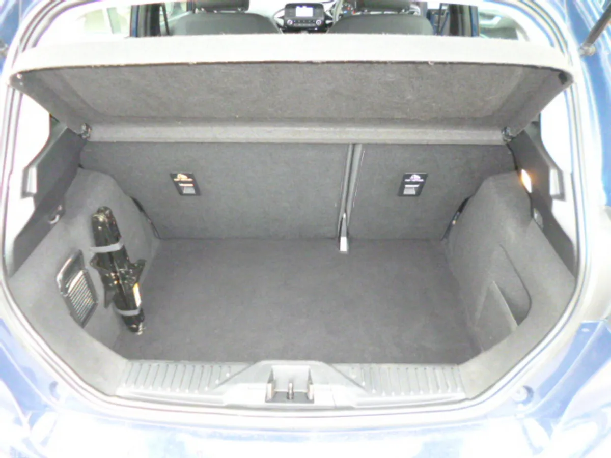 Ford Fiesta Hatchback, Petrol, 2019, Blue