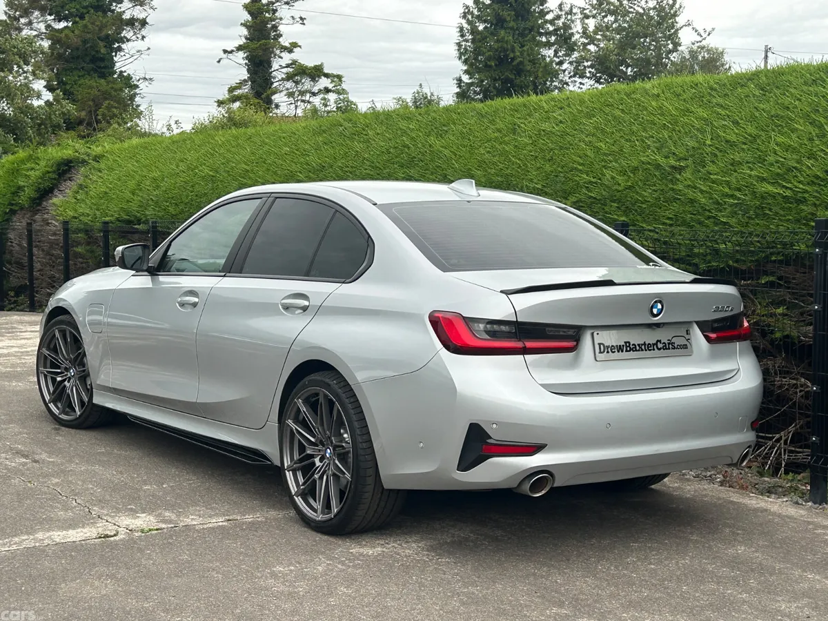 BMW 3-Series Saloon, Petrol Hybrid, 2019, Silver