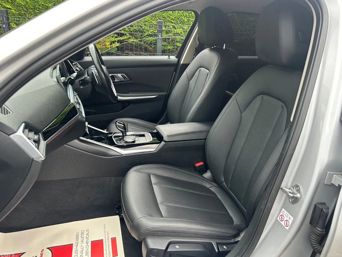 BMW 3-Series Saloon, Petrol Hybrid, 2019, Silver