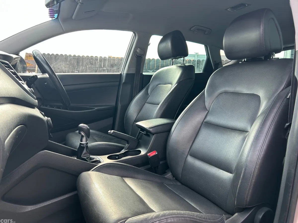 Hyundai Tucson SUV, Diesel, 2016, White