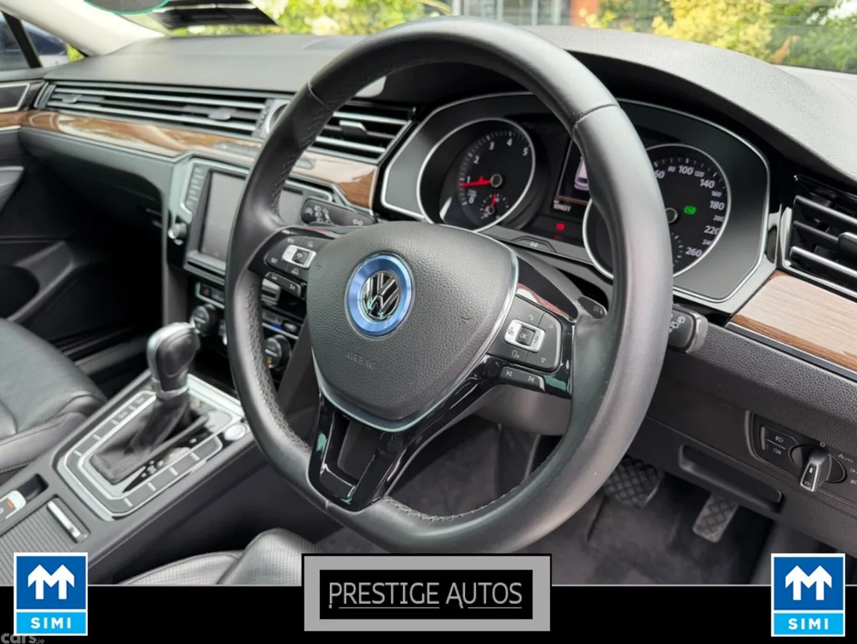 Volkswagen Passat Estate, Petrol, 2016, Blue