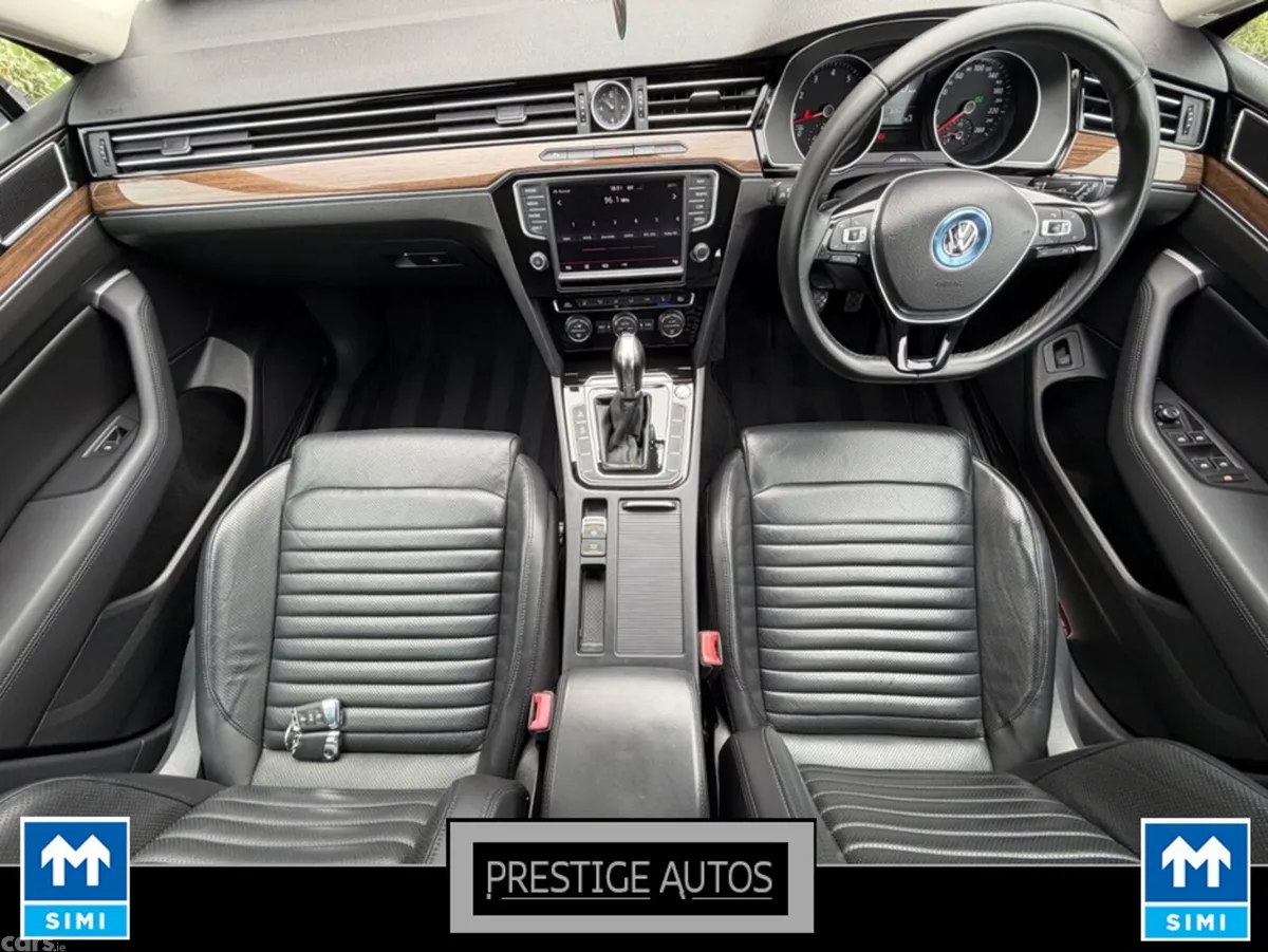 Volkswagen Passat Estate, Petrol, 2016, Blue