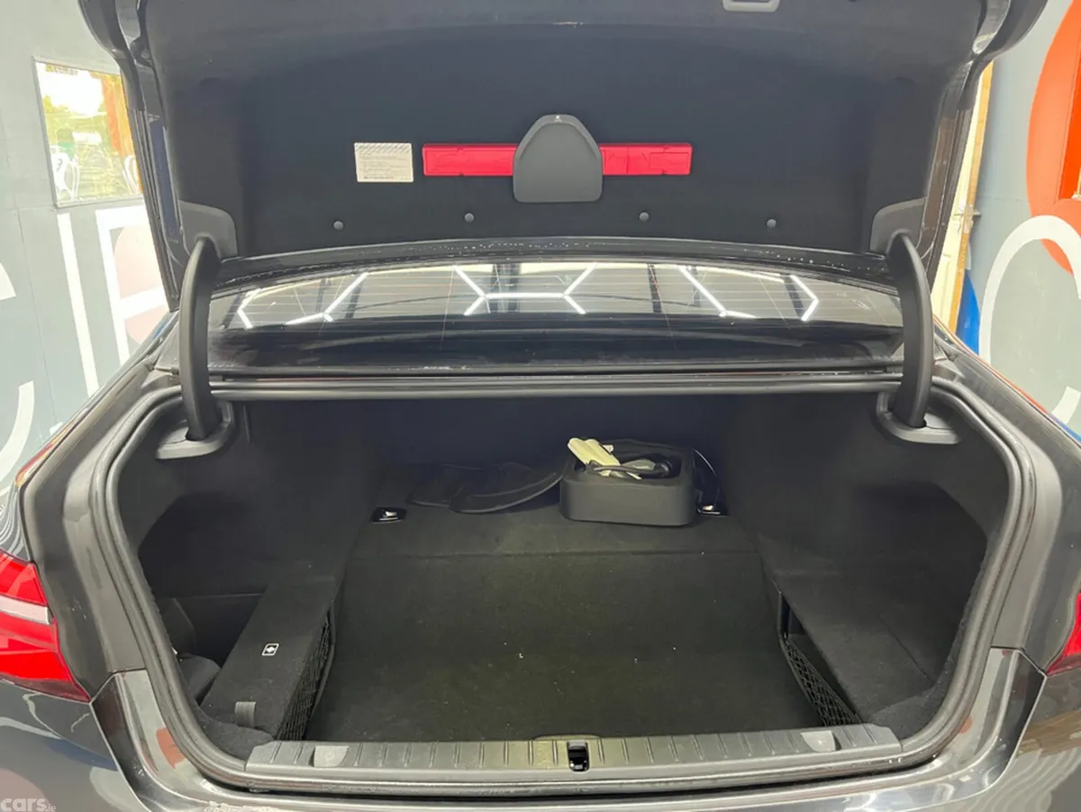BMW 7-Series Saloon, Petrol Plug-in Hybrid, 2016, Grey