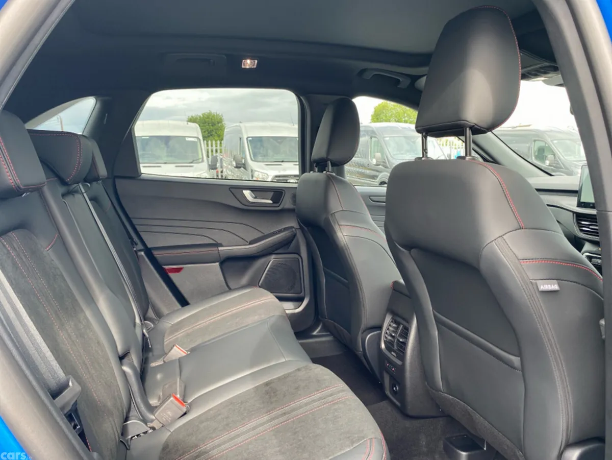 Ford Kuga SUV, Petrol Plug-in Hybrid, 2026, Blue