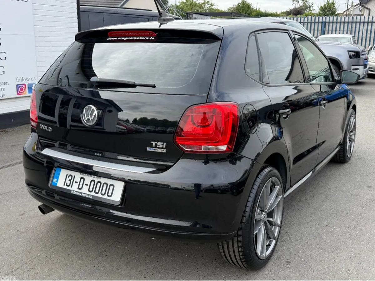 Volkswagen Polo Hatchback, Petrol, 2013, Black