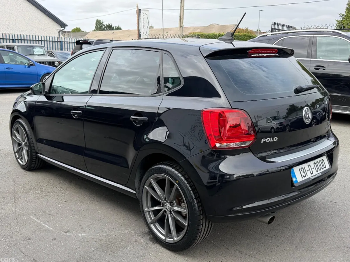 Volkswagen Polo Hatchback, Petrol, 2013, Black