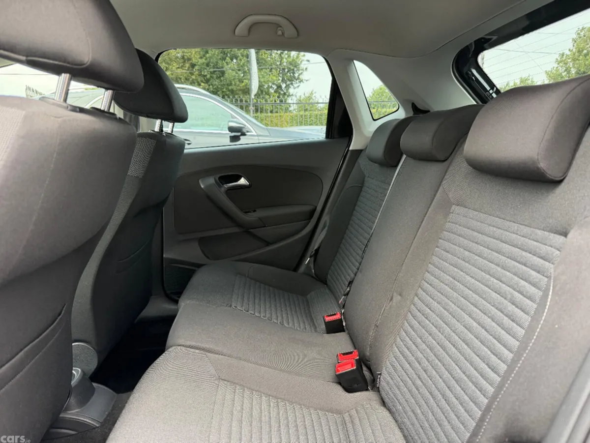 Volkswagen Polo Hatchback, Petrol, 2013, Black
