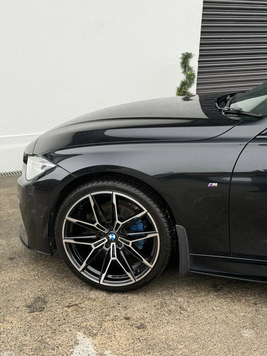 BMW 3-Series Saloon, Diesel, 2019, Black