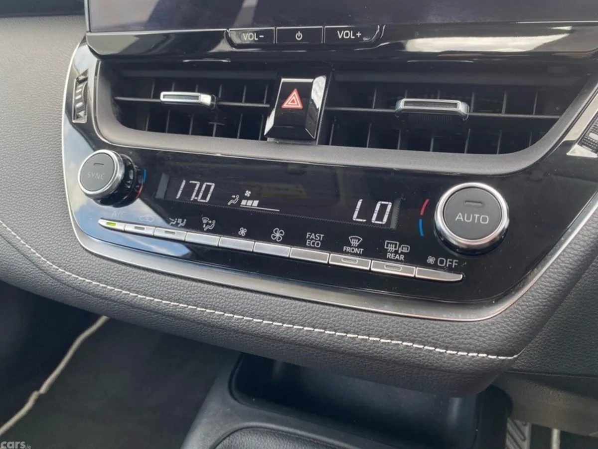 Toyota Corolla Saloon, Petrol Hybrid, 2024, White