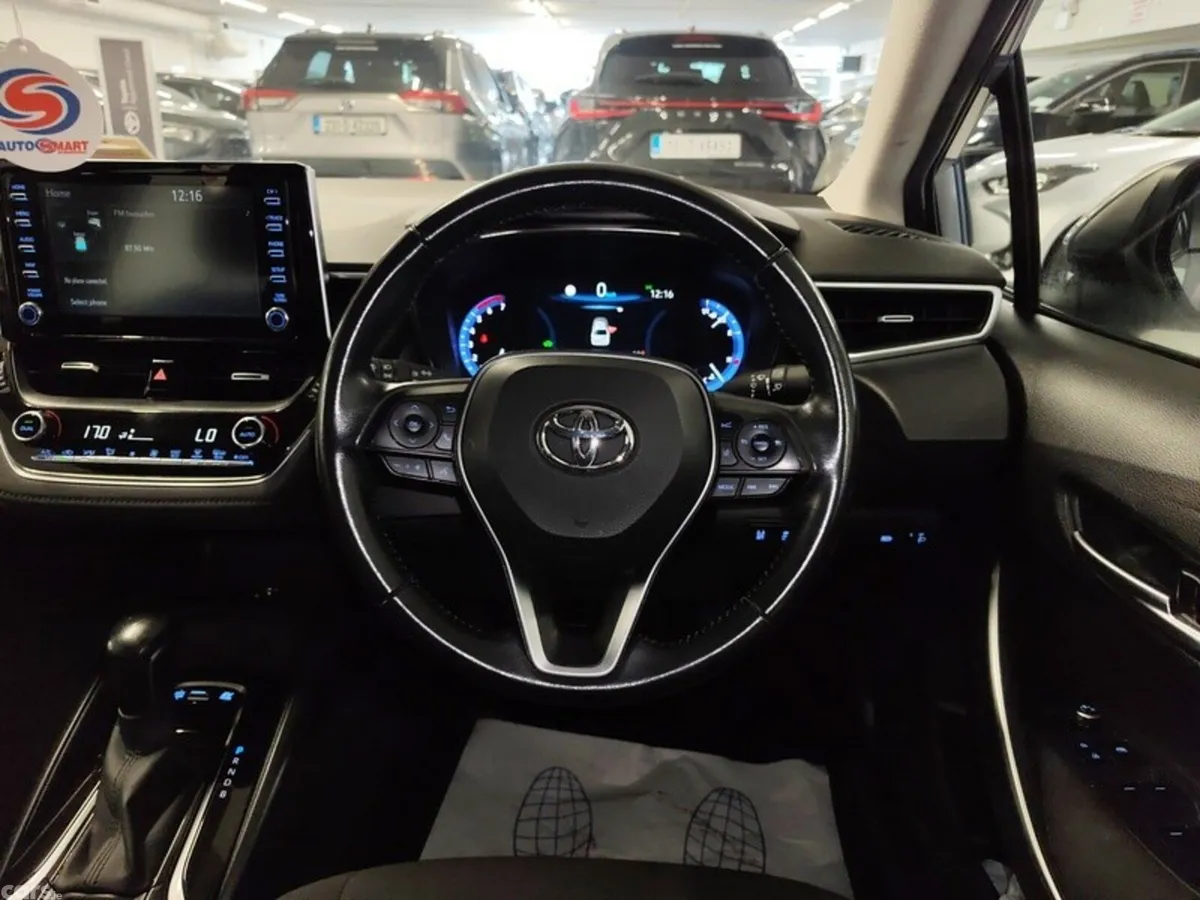 Toyota Corolla Saloon, Petrol Hybrid, 2019, Grey