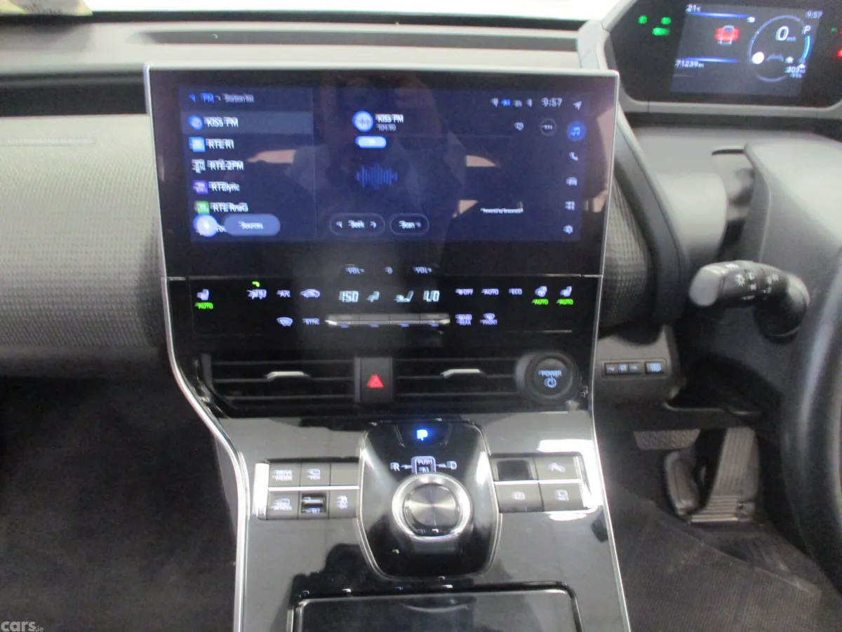 Subaru Solterra SUV, Electric, 2023, White