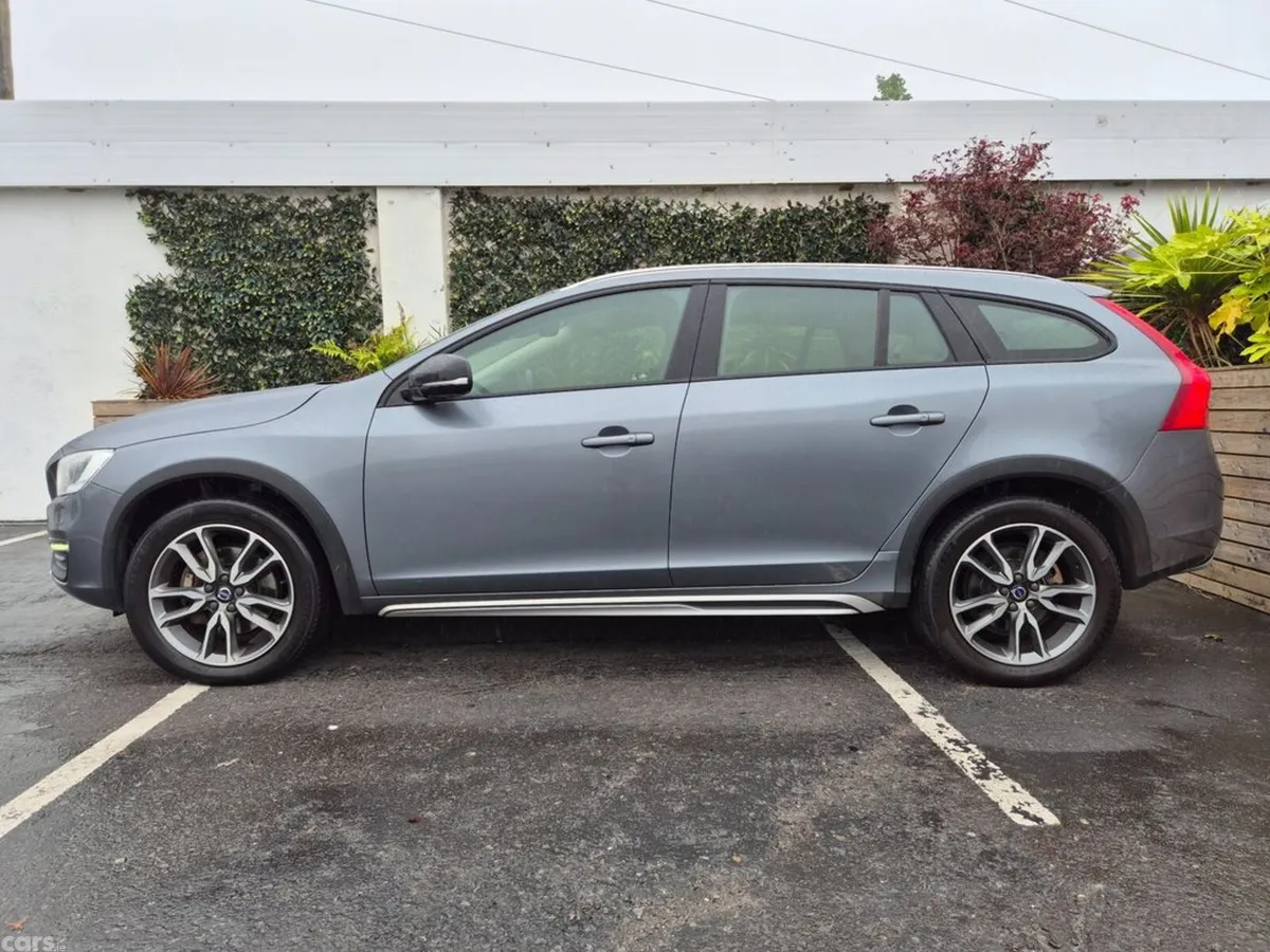 Volvo V60 Estate, Diesel, 2017, Grey