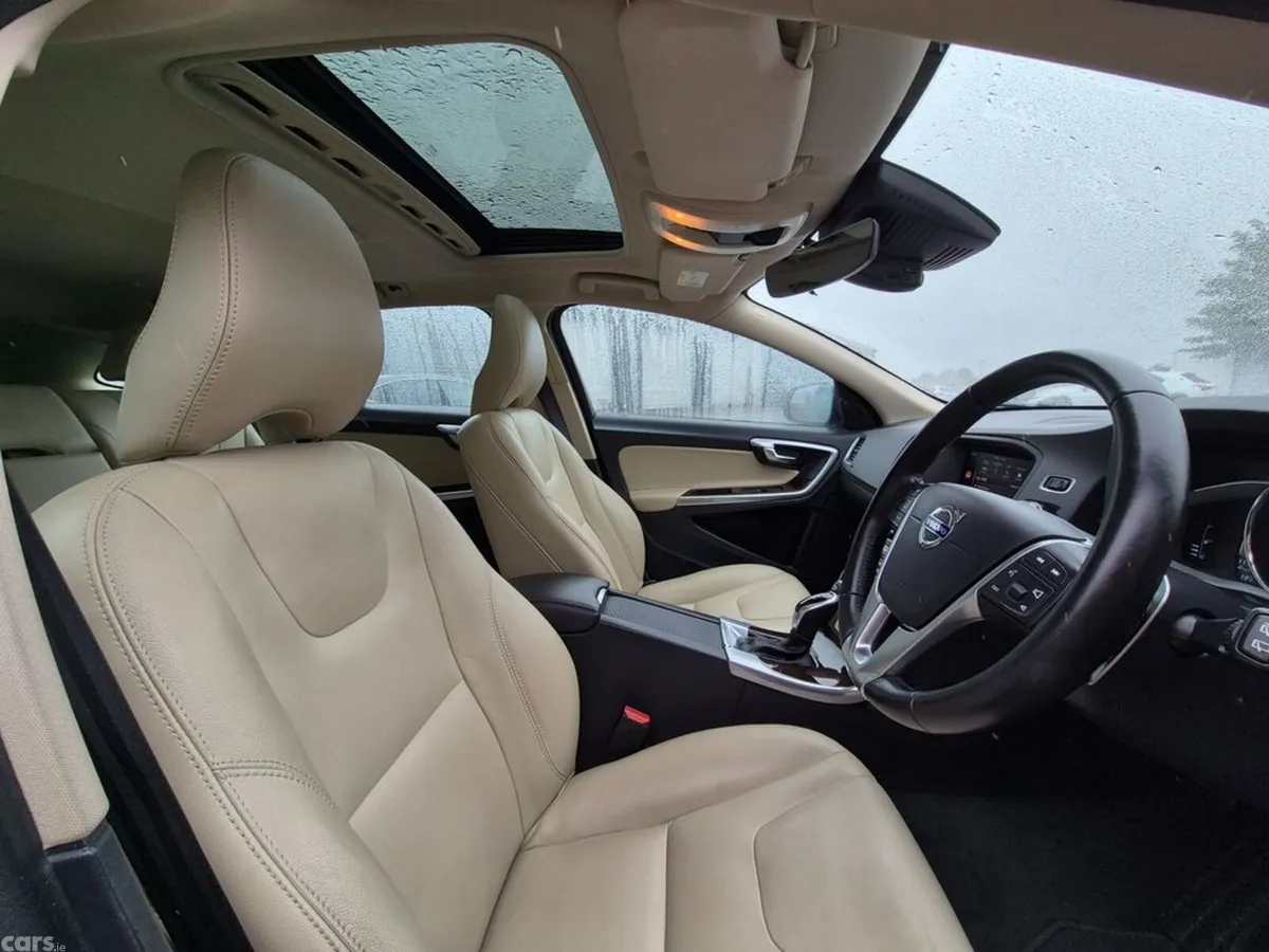 Volvo V60 Estate, Diesel, 2017, Grey