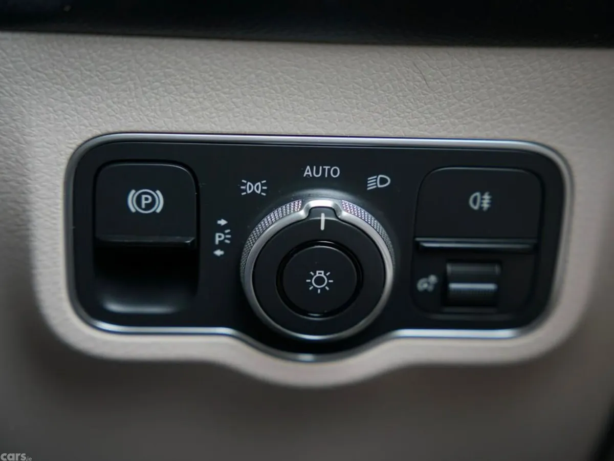 Mercedes-Benz GLB SUV, Diesel, 2023, Black