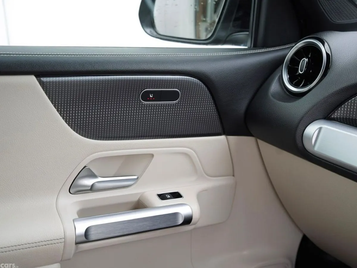 Mercedes-Benz GLB SUV, Diesel, 2023, Black