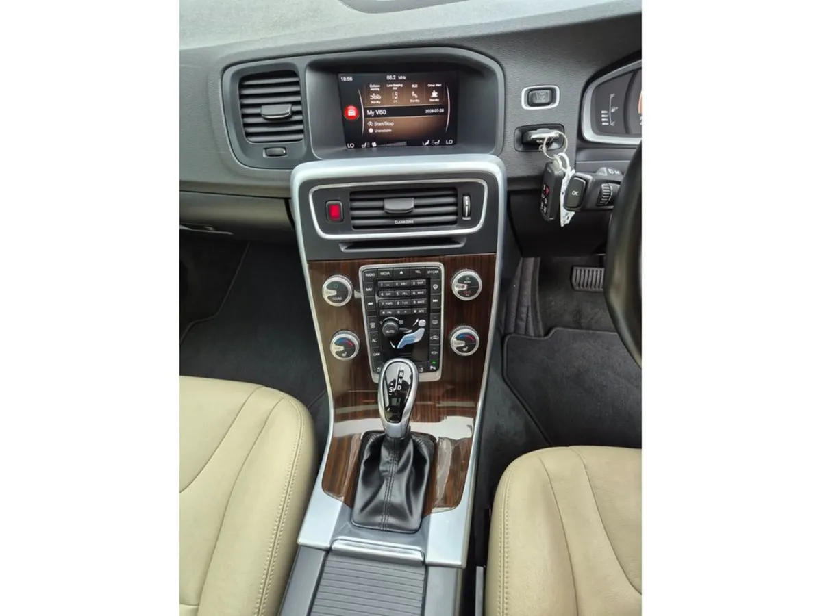 Volvo V60 Estate, Diesel, 2017, Grey