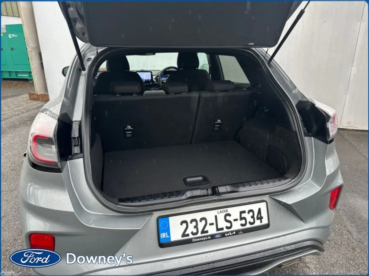 Ford Puma Hatchback, Petrol, 2023, Silver