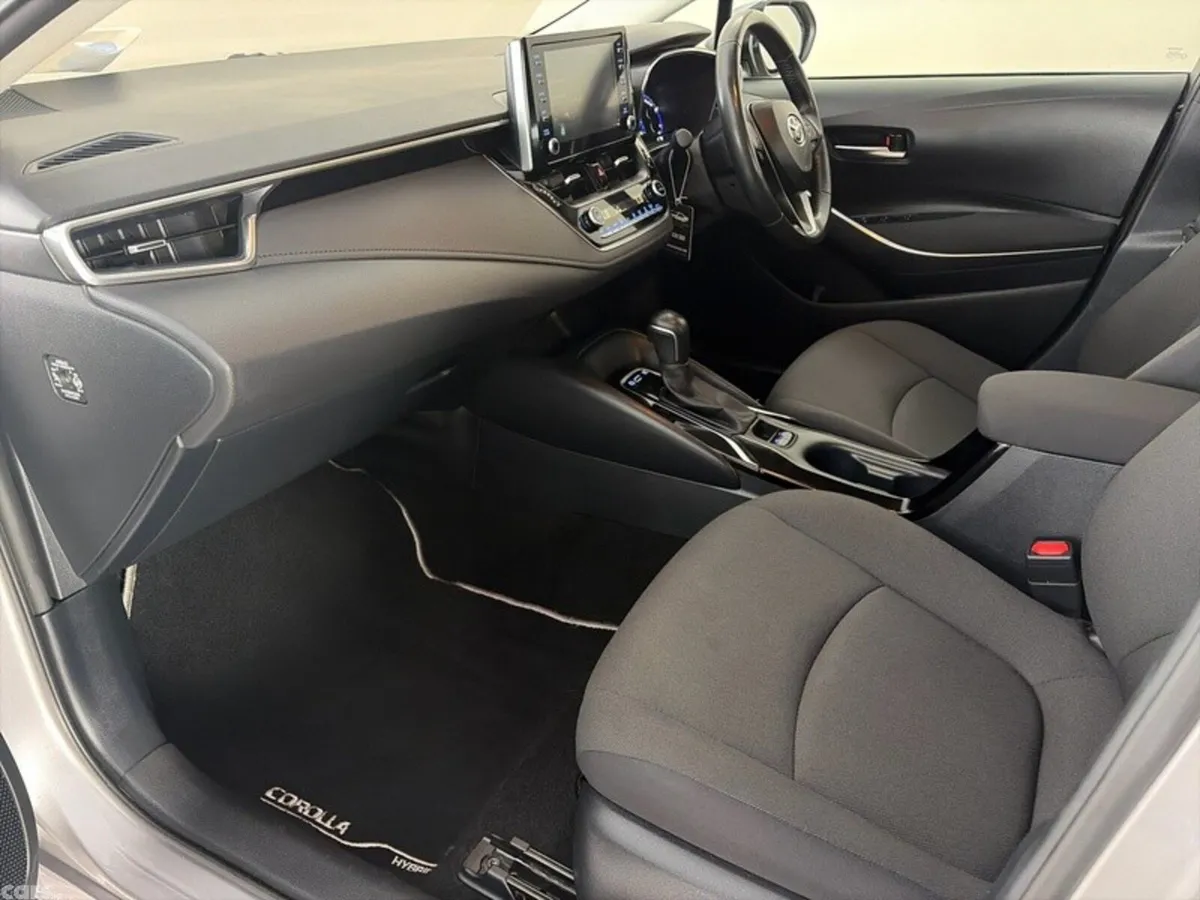 Toyota Corolla Saloon, Petrol Hybrid, 2021, Grey