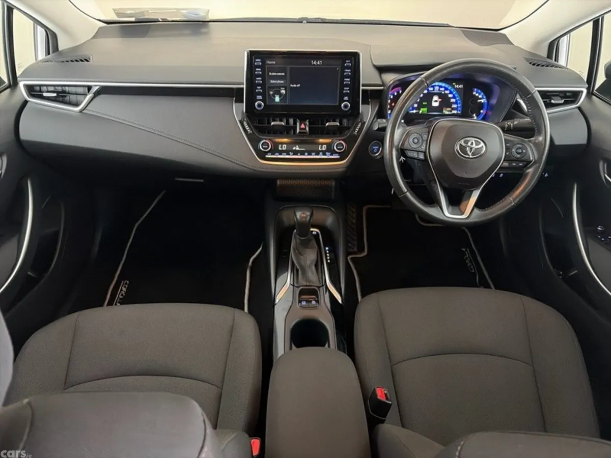 Toyota Corolla Saloon, Petrol Hybrid, 2021, Grey