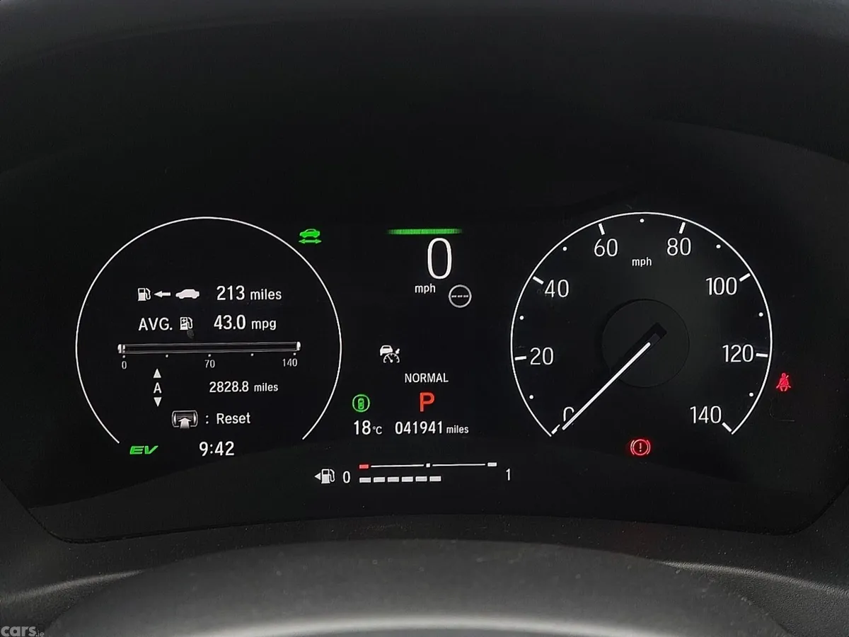 Honda HR-V Hatchback, Petrol Hybrid, 2022, White