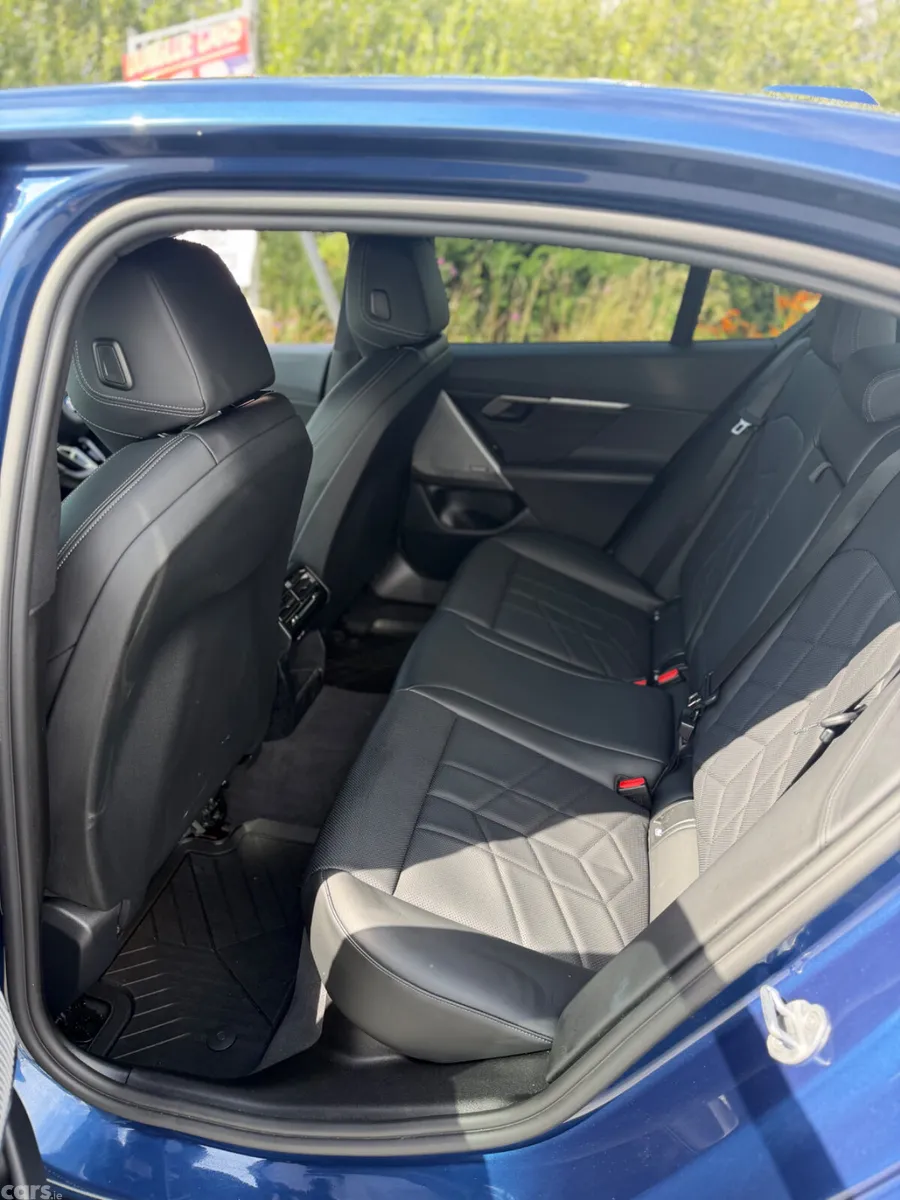 BMW 5-Series Saloon, Petrol Plug-in Hybrid, 2025, Blue