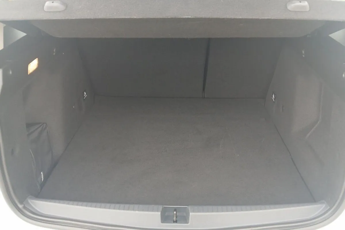 Dacia Duster SUV, Petrol, 2022, White