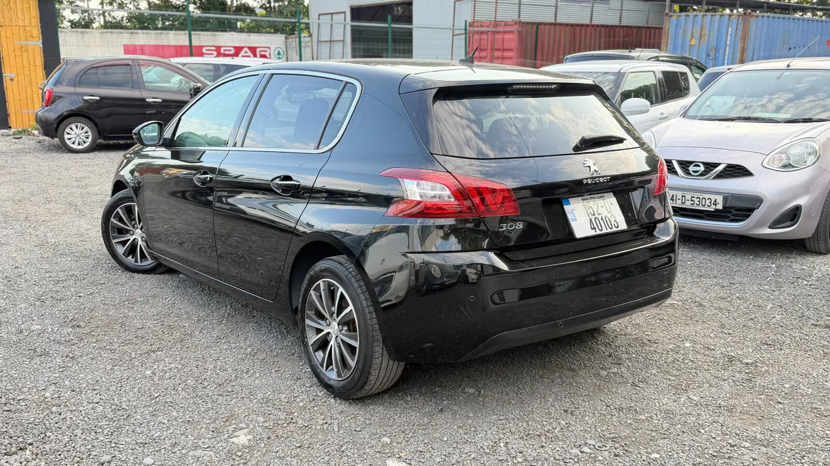 Peugeot 308 Hatchback, Petrol, 2015, Black