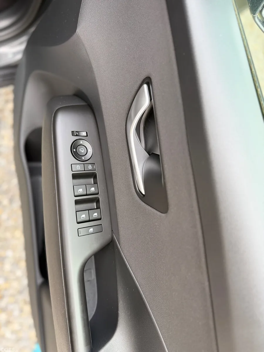 Hyundai KONA MPV, Petrol, 2025, Grey