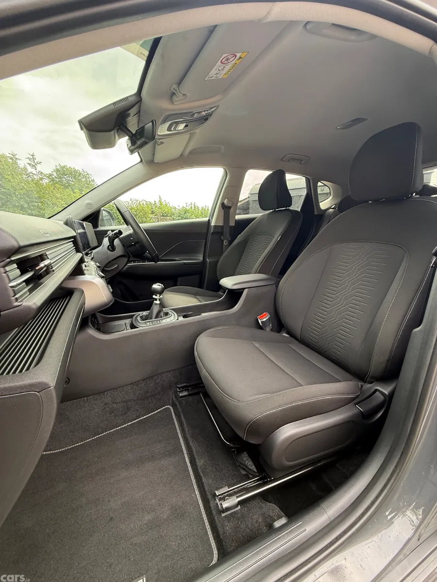 Hyundai KONA MPV, Petrol, 2025, Grey