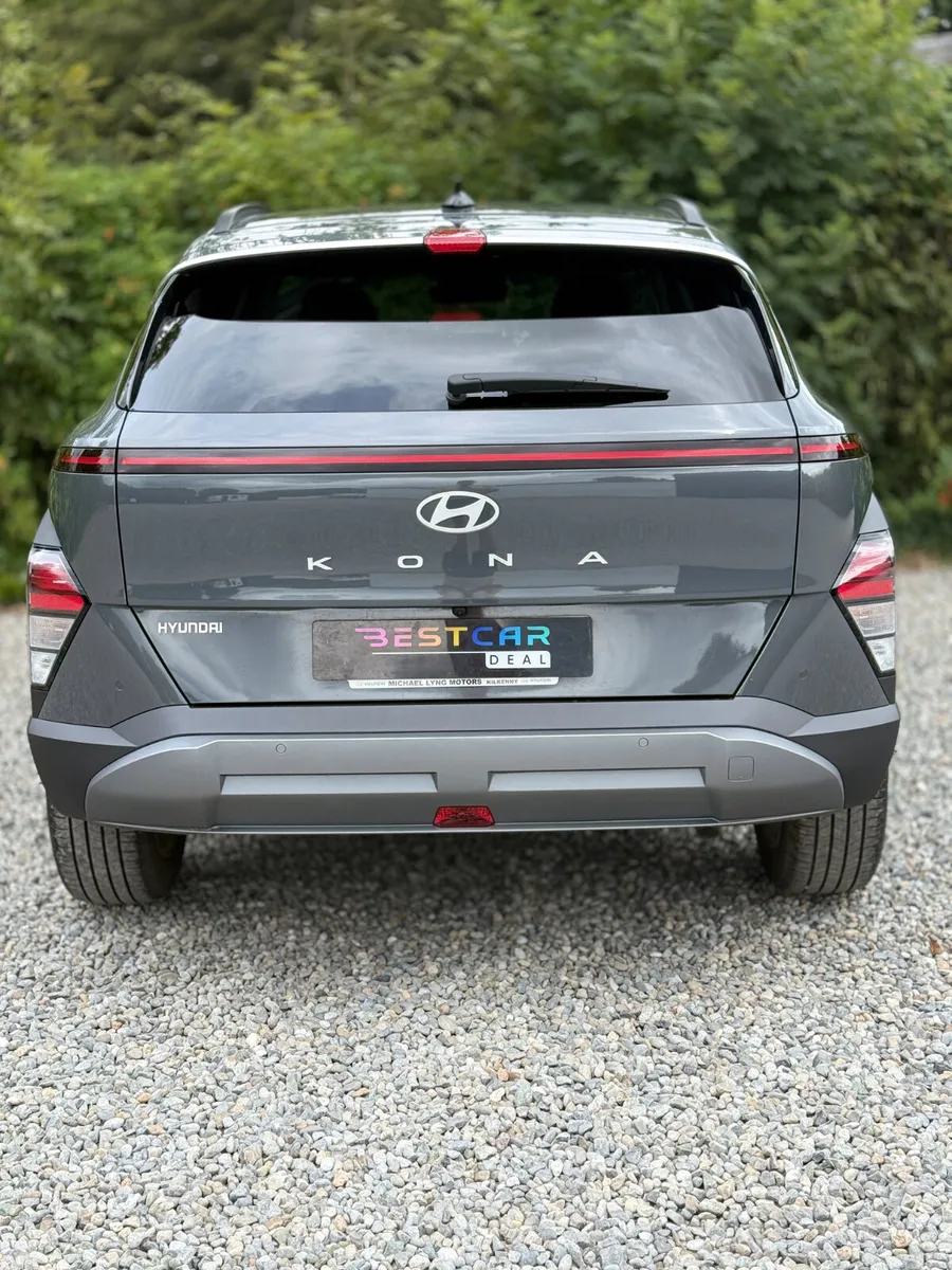 Hyundai KONA MPV, Petrol, 2025, Grey