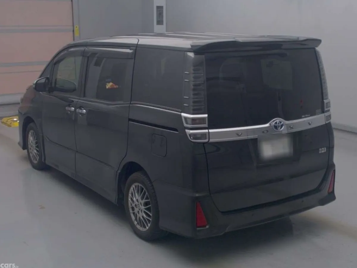 Toyota Voxy MPV, Petrol Hybrid, 2021, Black