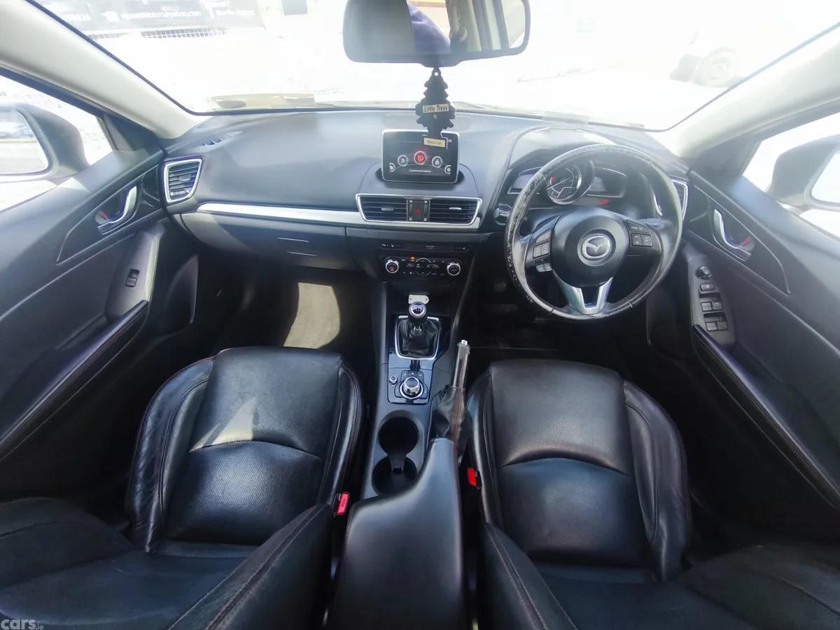 Mazda Mazda3 Saloon, Diesel, 2015, White