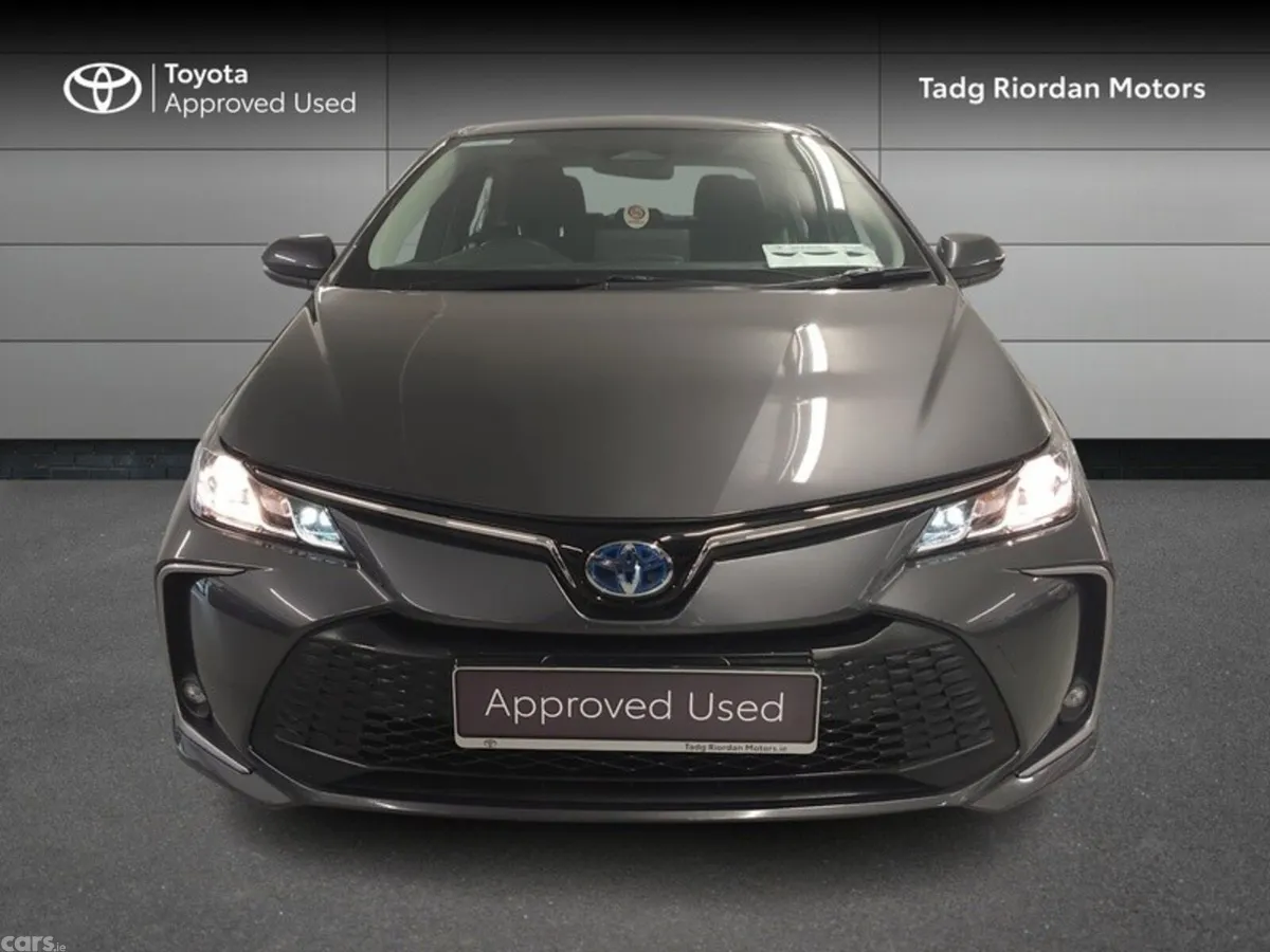 Toyota Corolla Saloon, Petrol Hybrid, 2024, Grey