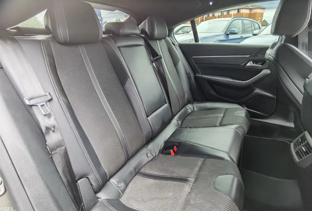 Peugeot 508 Hatchback, Diesel, 2019, Grey