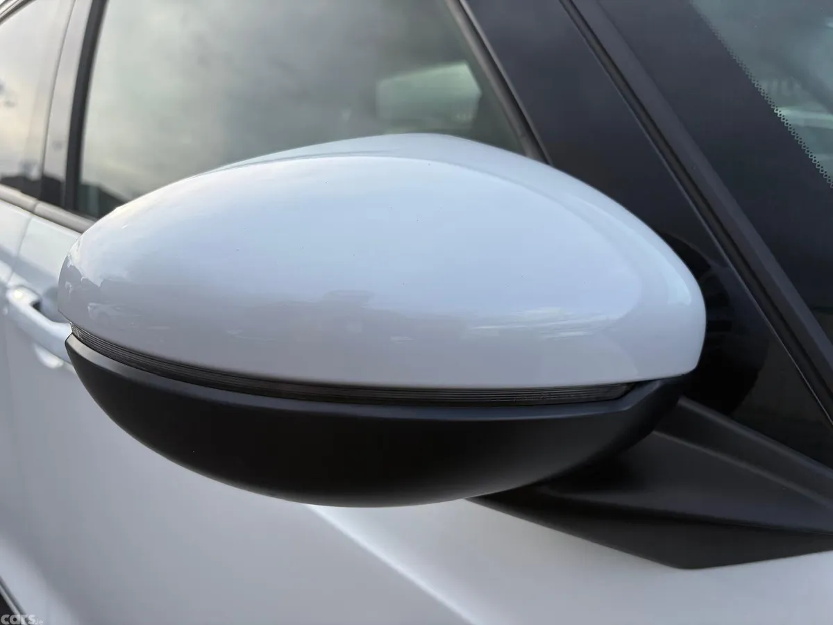 Honda Fit Hatchback, Petrol Hybrid, 2021, White