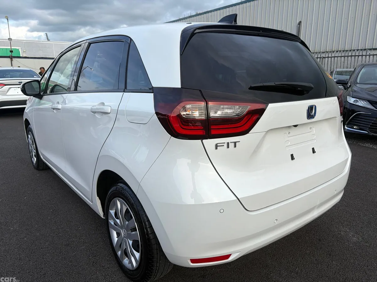 Honda Fit Hatchback, Petrol Hybrid, 2021, White