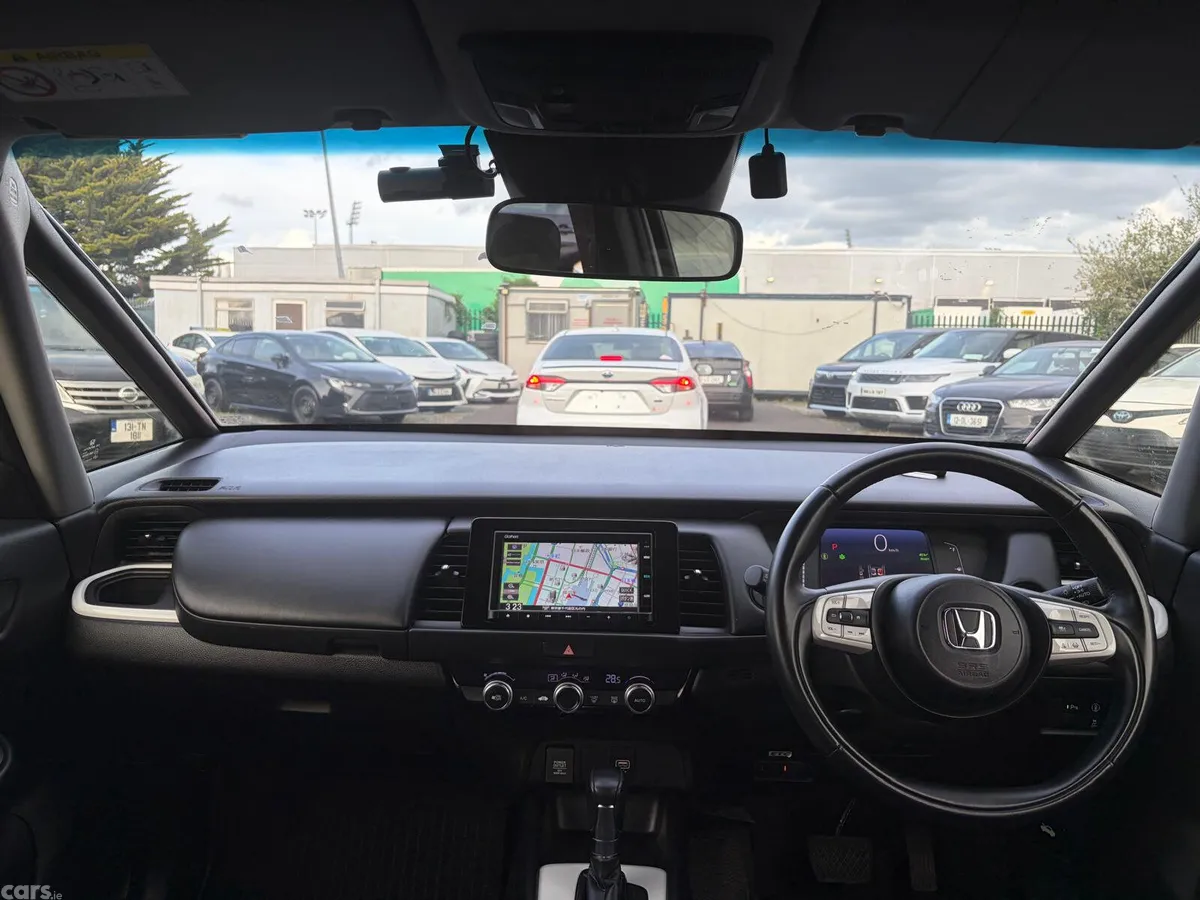 Honda Fit Hatchback, Petrol Hybrid, 2021, White