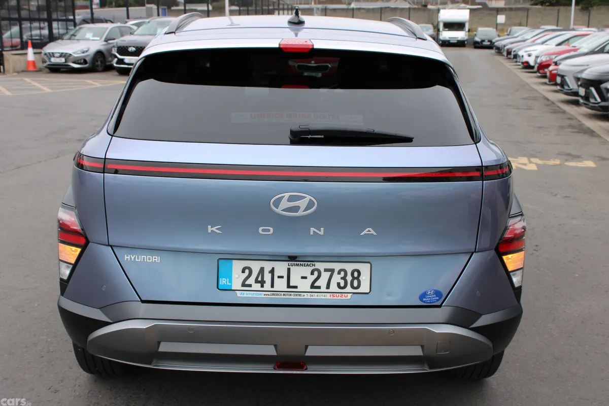 Hyundai KONA MPV, Petrol, 2024, Blue