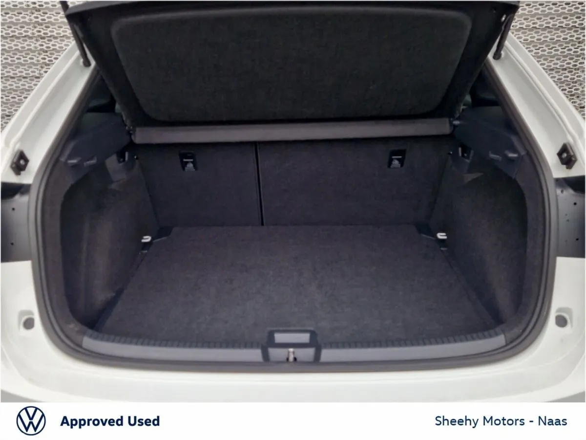 Volkswagen Taigo SUV, Petrol, 2023, White