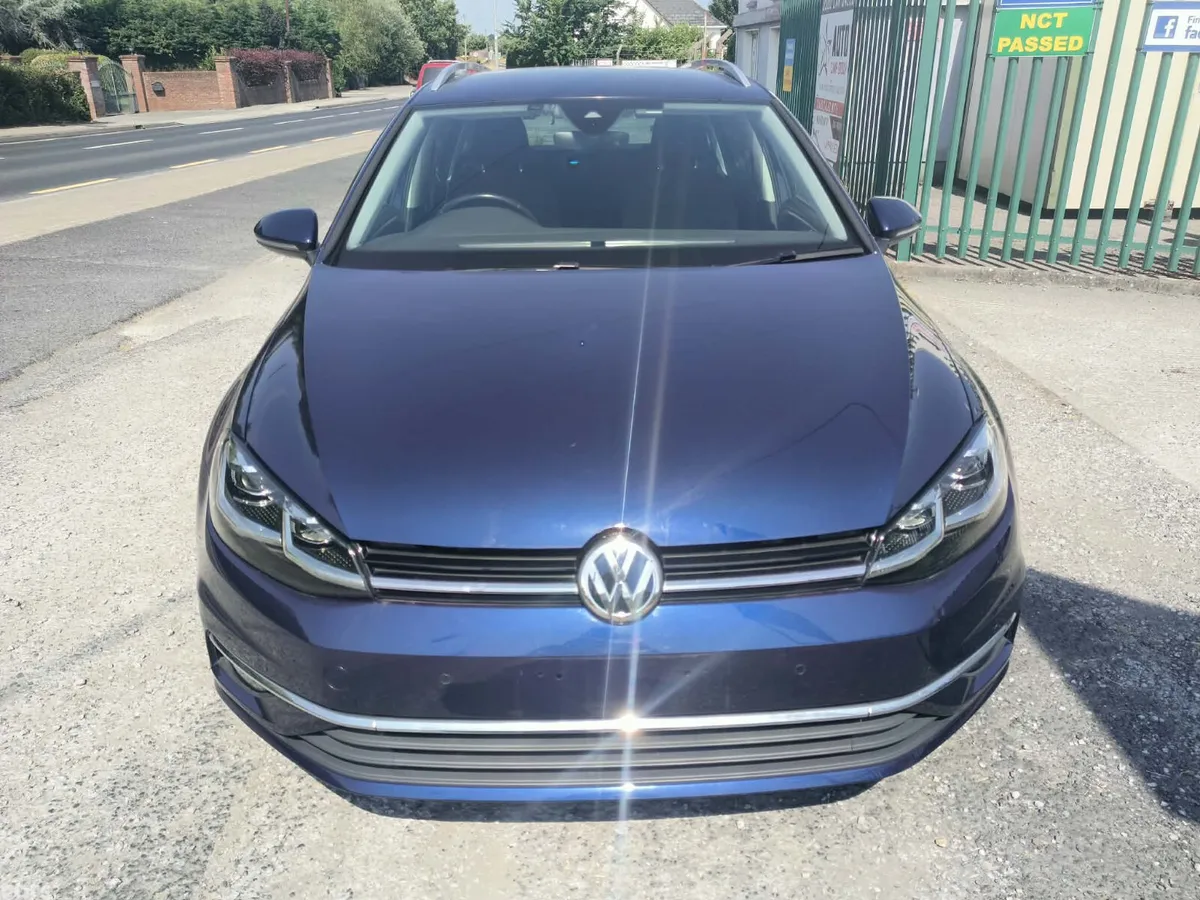 Volkswagen Golf Estate, Petrol, 2020, Blue