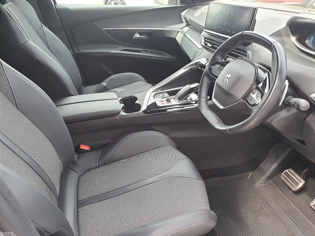 Peugeot 3008 SUV, Diesel, 2023, Grey