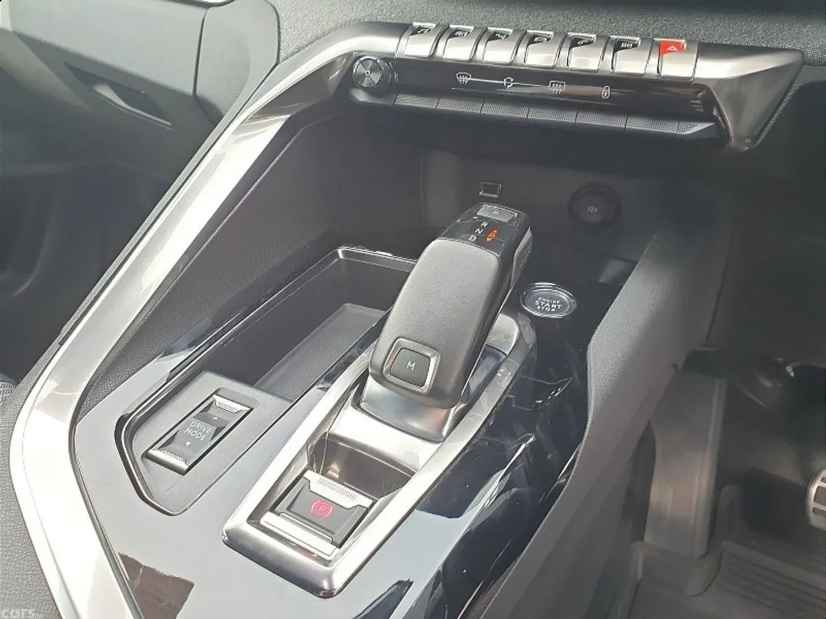 Peugeot 3008 SUV, Diesel, 2023, Grey